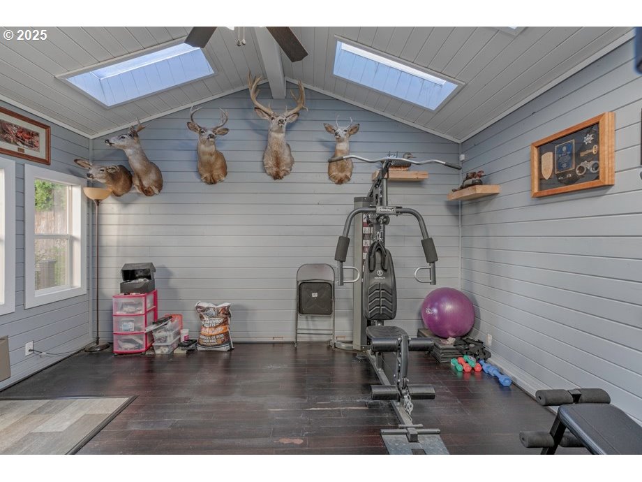 6708 14th Avenue Northeast Keizer, OR 97303 - Photo 17 of 47