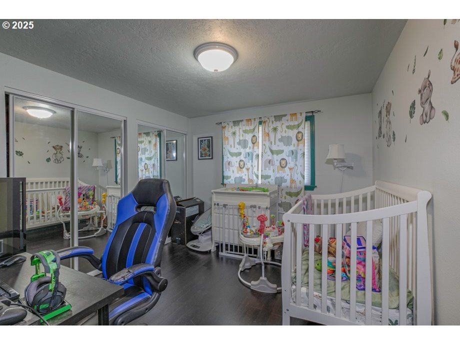 6708 14th Avenue Northeast Keizer, OR 97303 - Photo 18 of 47