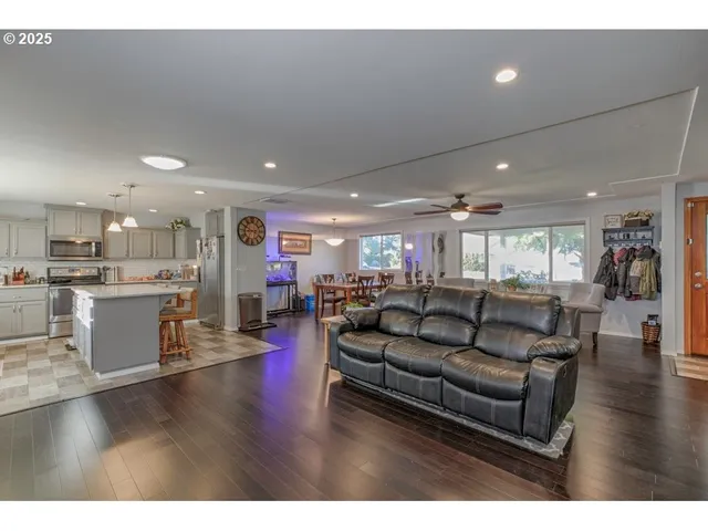 $540,000 | 6708 14th Avenue Northeast, Keizer, OR 97303