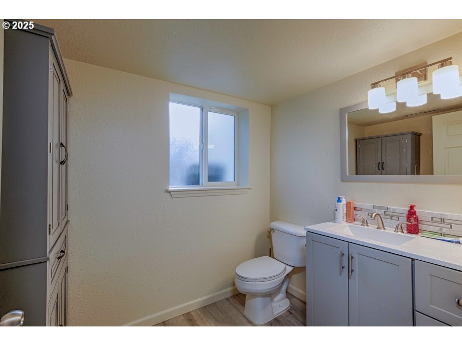 6708 14th Avenue Northeast Keizer, OR 97303 - Photo 25 of 47