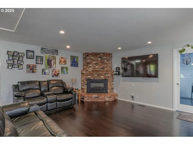 $540,000 | 6708 14th Avenue Northeast, Keizer, OR 97303