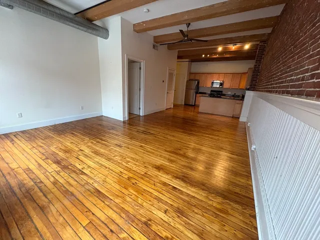 $1,900 | 61 Market Street, Unit 3C, Lowell, MA 01852