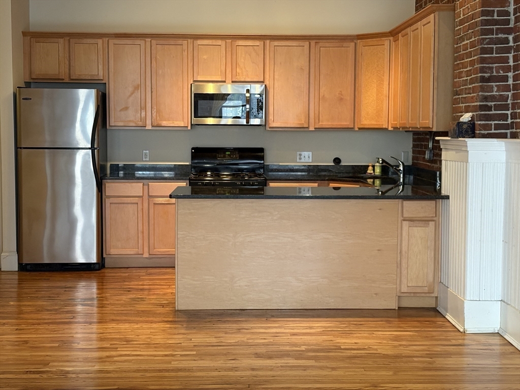 61 Market Street, Unit 3C Lowell, MA 01852 - Photo 13 of 16