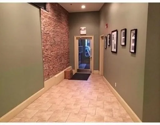 $1,900 | 61 Market Street, Unit 3C, Lowell, MA 01852