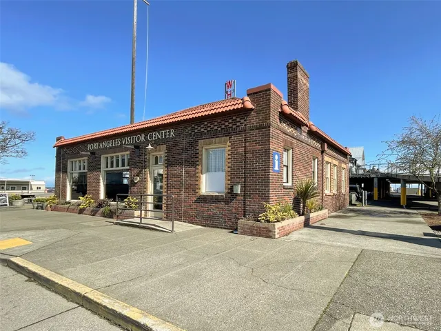 $1,000 | 222 North Lincoln Street, Unit 107, Port Angeles, WA 98362
