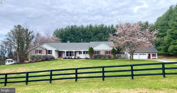 $1,100,000 | 17536 Mariah Mountain Lane, Round Hill, VA 20141