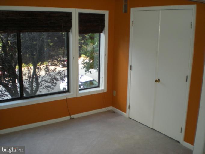 2287 Hunter's Run Drive, Unit 2287 Reston, VA 20191 - Photo 13 of 22 Bedroom (Master)