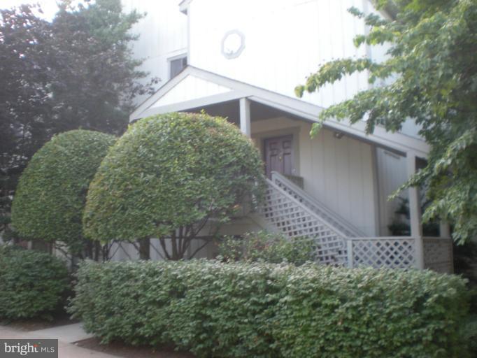 2287 Hunter's Run Drive, Unit 2287 Reston, VA 20191 - Photo 20 of 22 Exterior (General)