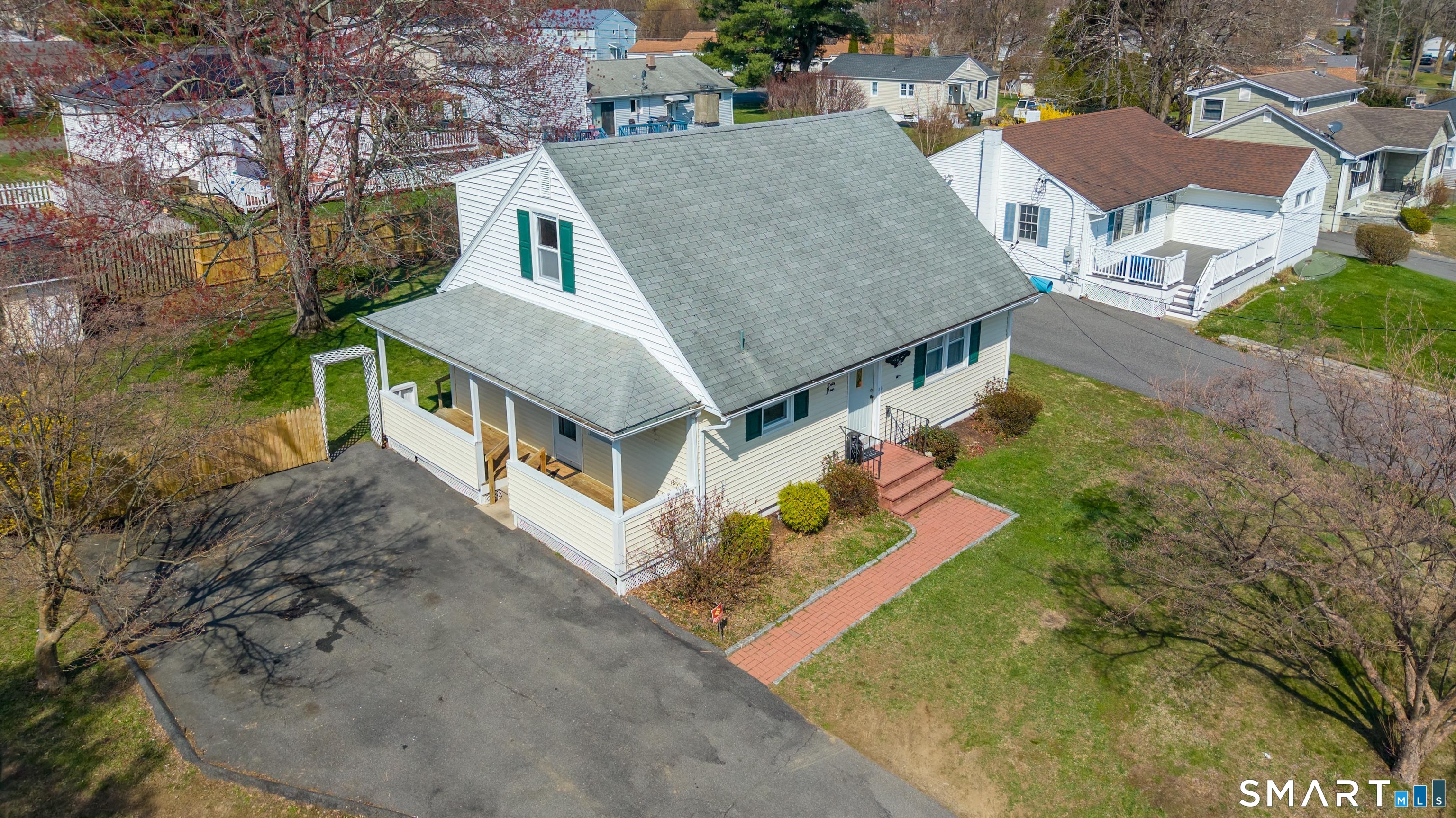 64 Golden Hill Road Danbury, CT 06811 - Photo 3 of 38