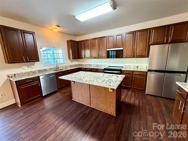 $2,000 | 13632 Coram Place, Charlotte, NC 28213