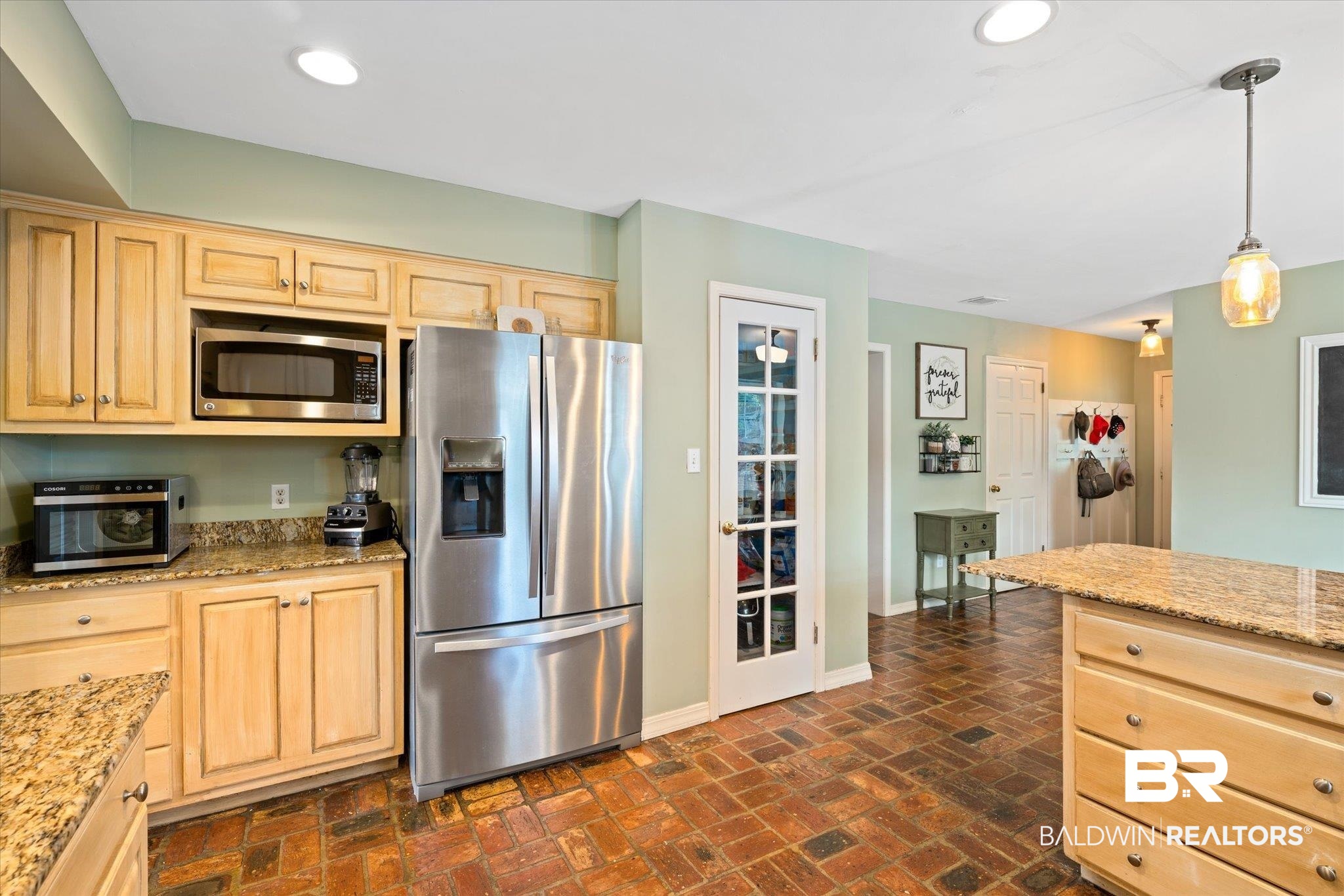 1054 Aberdeen Court North Mobile, AL 36609 - Photo 14 of 30