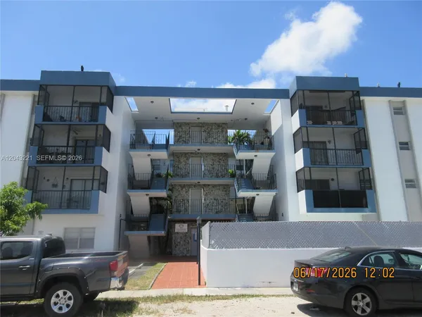 $129,900 | 1230 Northeast 139th Street, Unit 309, North Miami, FL 33161