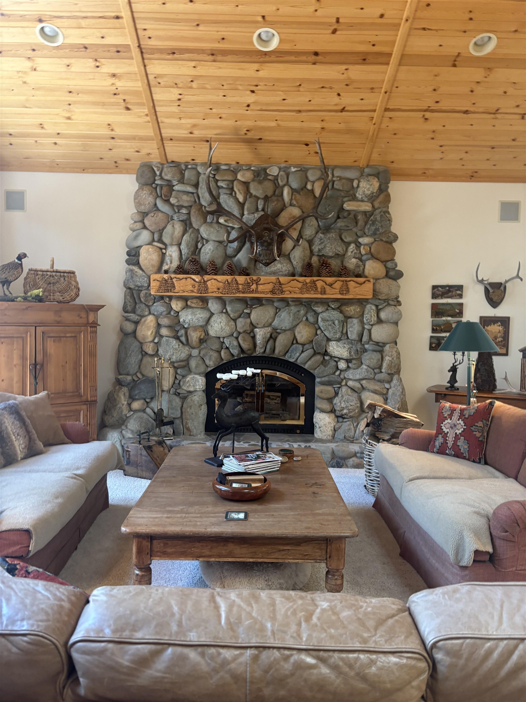 11741 Sitzmark Way Truckee, CA 96161 - Photo 4 of 13
