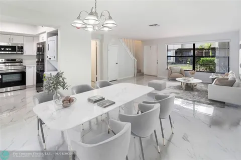 $325,000 | 2590 Coral Springs Drive, Unit 90, Coral Springs, FL 33065