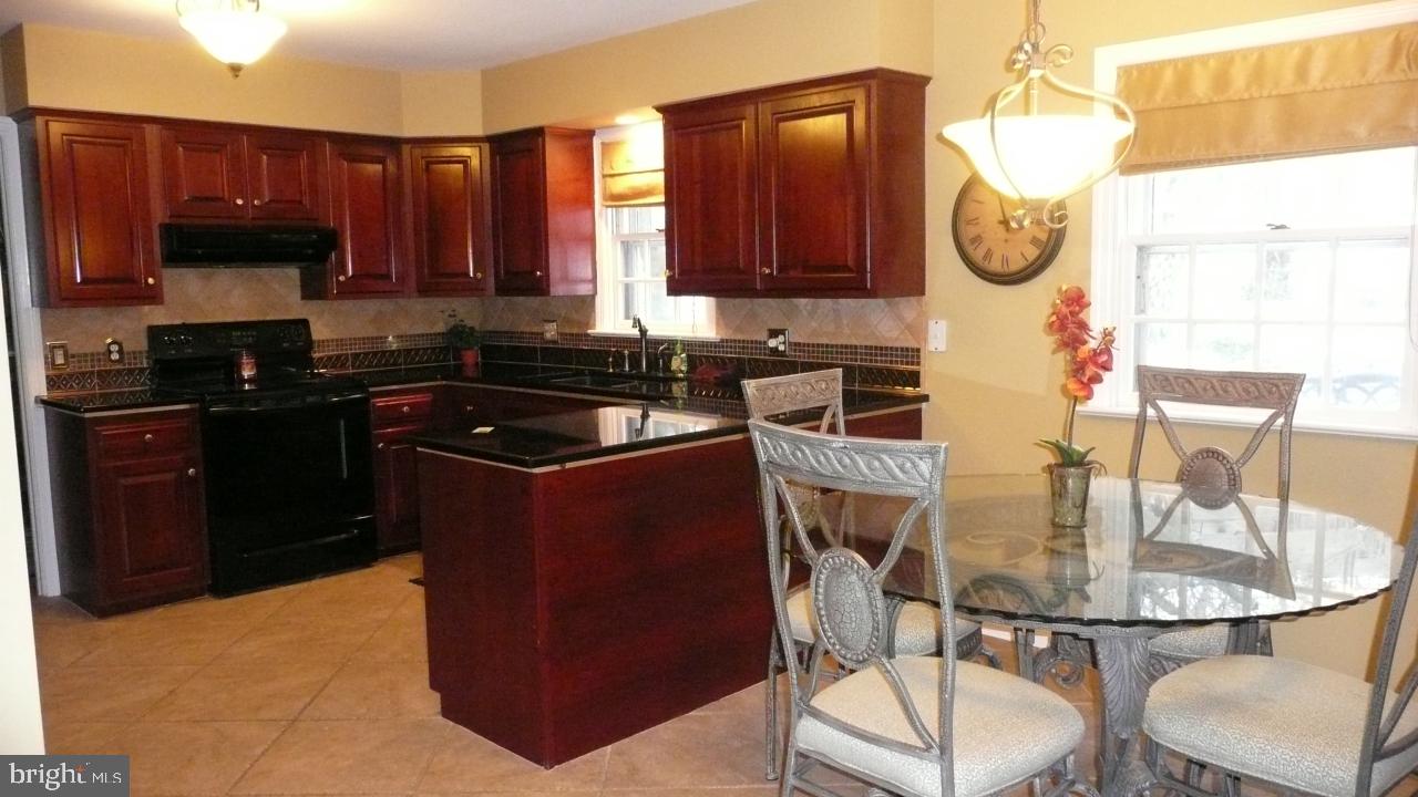 1129 Mill Mar Road Lancaster, PA 17601 - Photo 7 of 14 Gallery Image 7