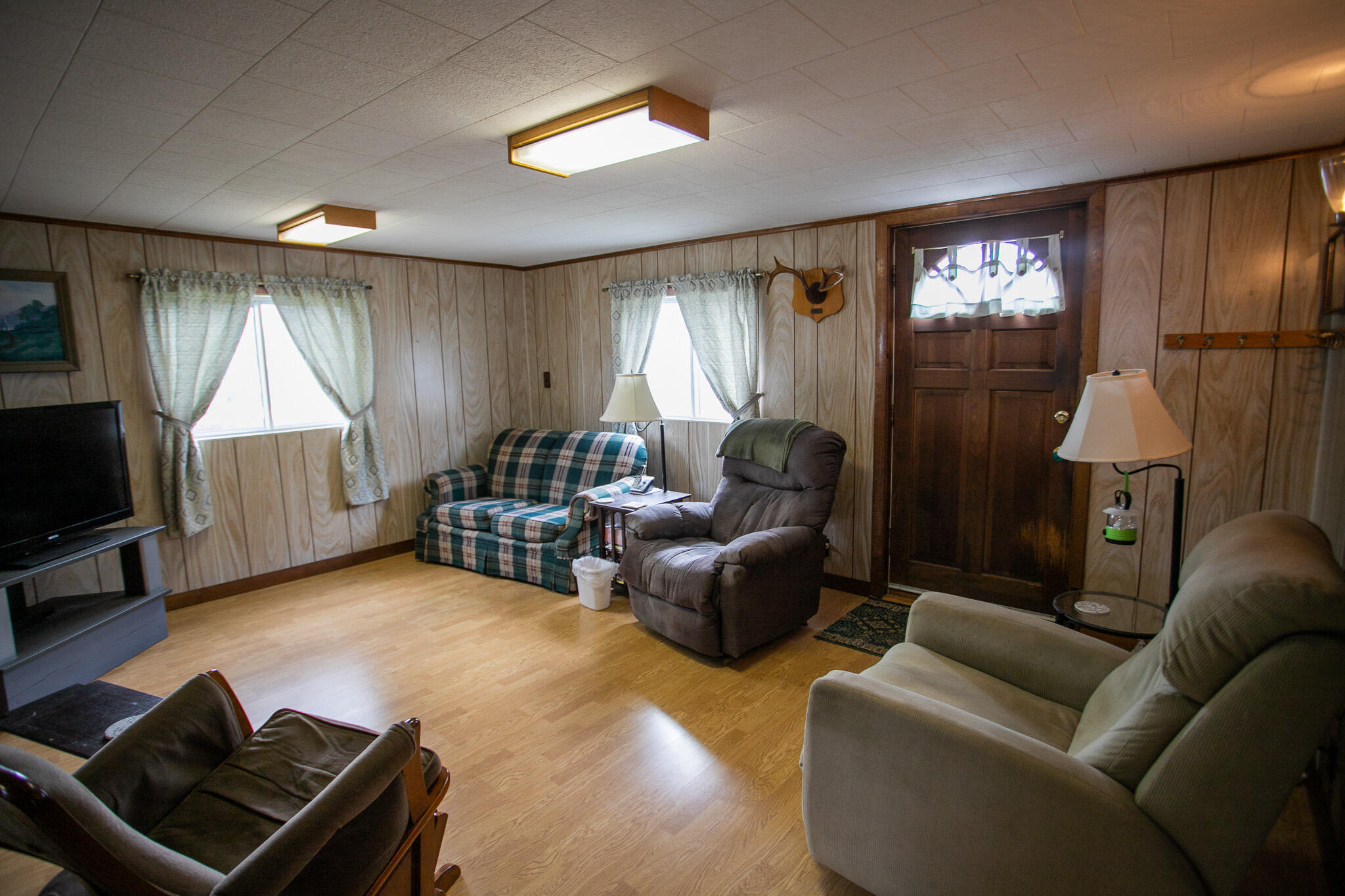 23 Spruce Street East Millinocket, ME 04430 - Photo 5 of 63 IMG_0381