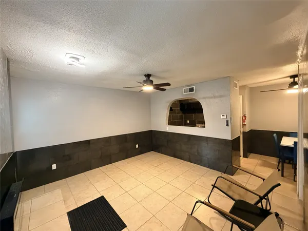 $11,560 | 9550 Deering Drive, Unit 509, Houston, TX 77036