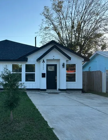 $1,790 | 5202 Northridge Drive, Unit A, Houston, TX 77033