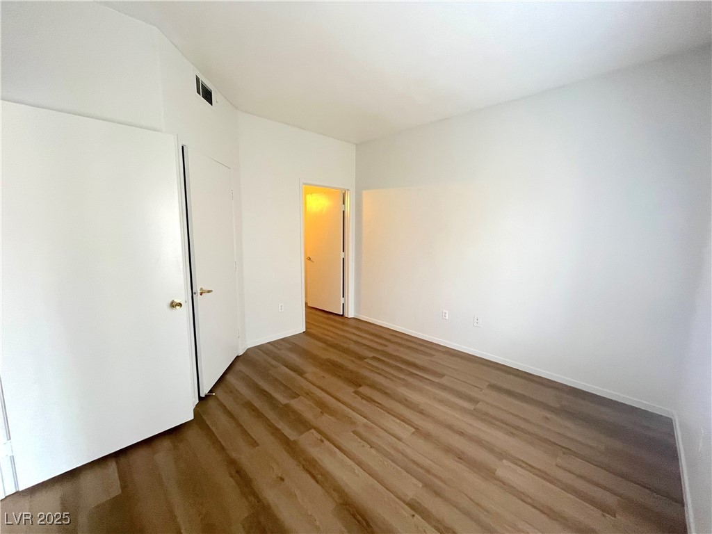 2041 Hussium Hills Street, Unit 105 Las Vegas, NV 89108 - Photo 11 of 20