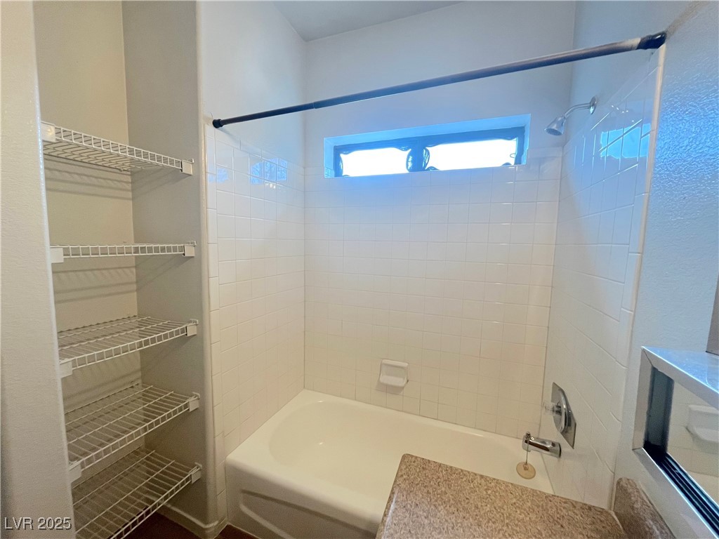 2041 Hussium Hills Street, Unit 105 Las Vegas, NV 89108 - Photo 15 of 20