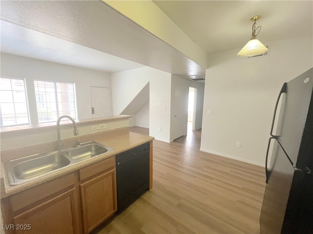 2041 Hussium Hills Street, Unit 105 Las Vegas, NV 89108 - Photo 6 of 20