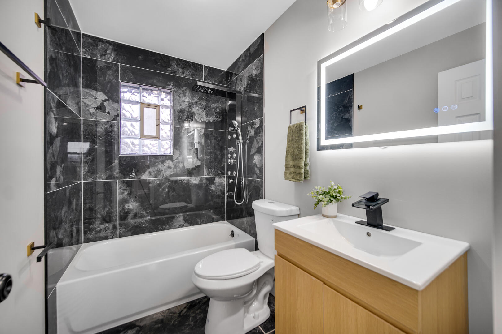 1035 Clinton Street Gary, IN 46406 - Photo 14 of 19 1620x1080