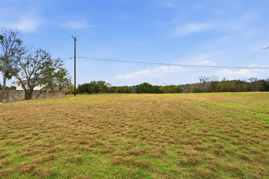 13854 Harbor Drive Woodway, TX 76712 - Photo 9 of 13 a view of an ocean