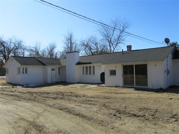312 Townsend Hill Road Townsend, MA 01469 - Photo 1 of 13 Gallery Image 1