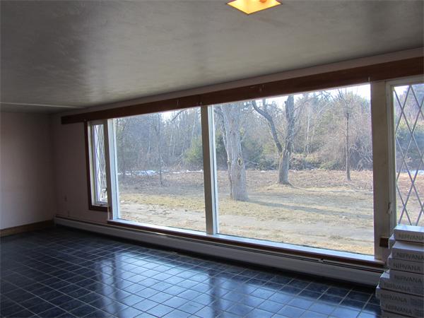 312 Townsend Hill Road Townsend, MA 01469 - Photo 9 of 13 Gallery Image 9