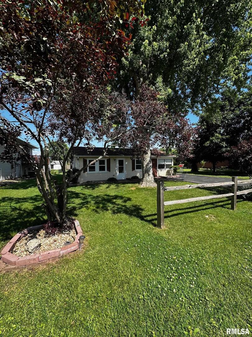 920 5th Street Colona, IL 61241 - Photo 2 of 16