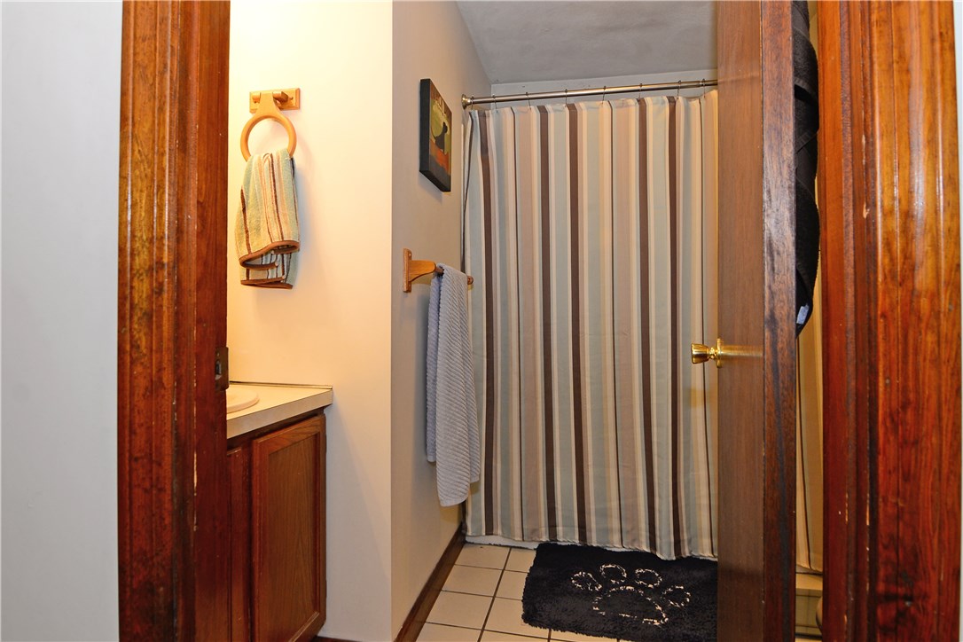 270 Scrabbletown Road North Kingstown, RI 02852 - Photo 12 of 24 Unit 1 bathroom