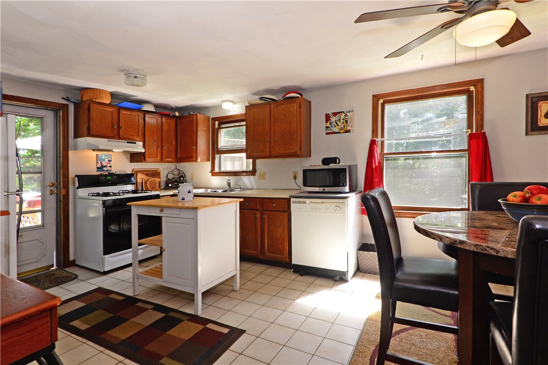 270 Scrabbletown Road North Kingstown, RI 02852 - Photo 8 of 24 Unit 1 Kitchen
