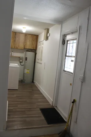 a view of utility room