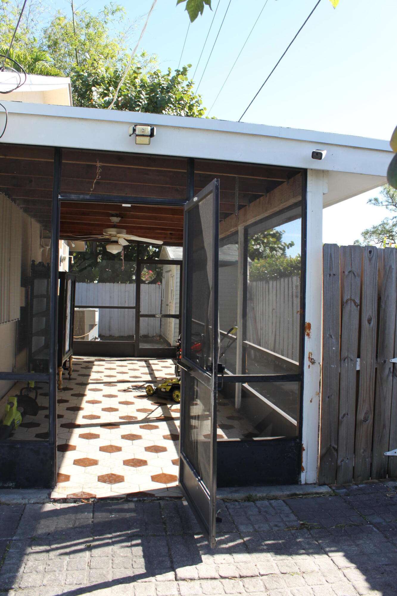 3240 Southwest 4th Street Deerfield Beach, FL 33442 - Photo 27 of 28