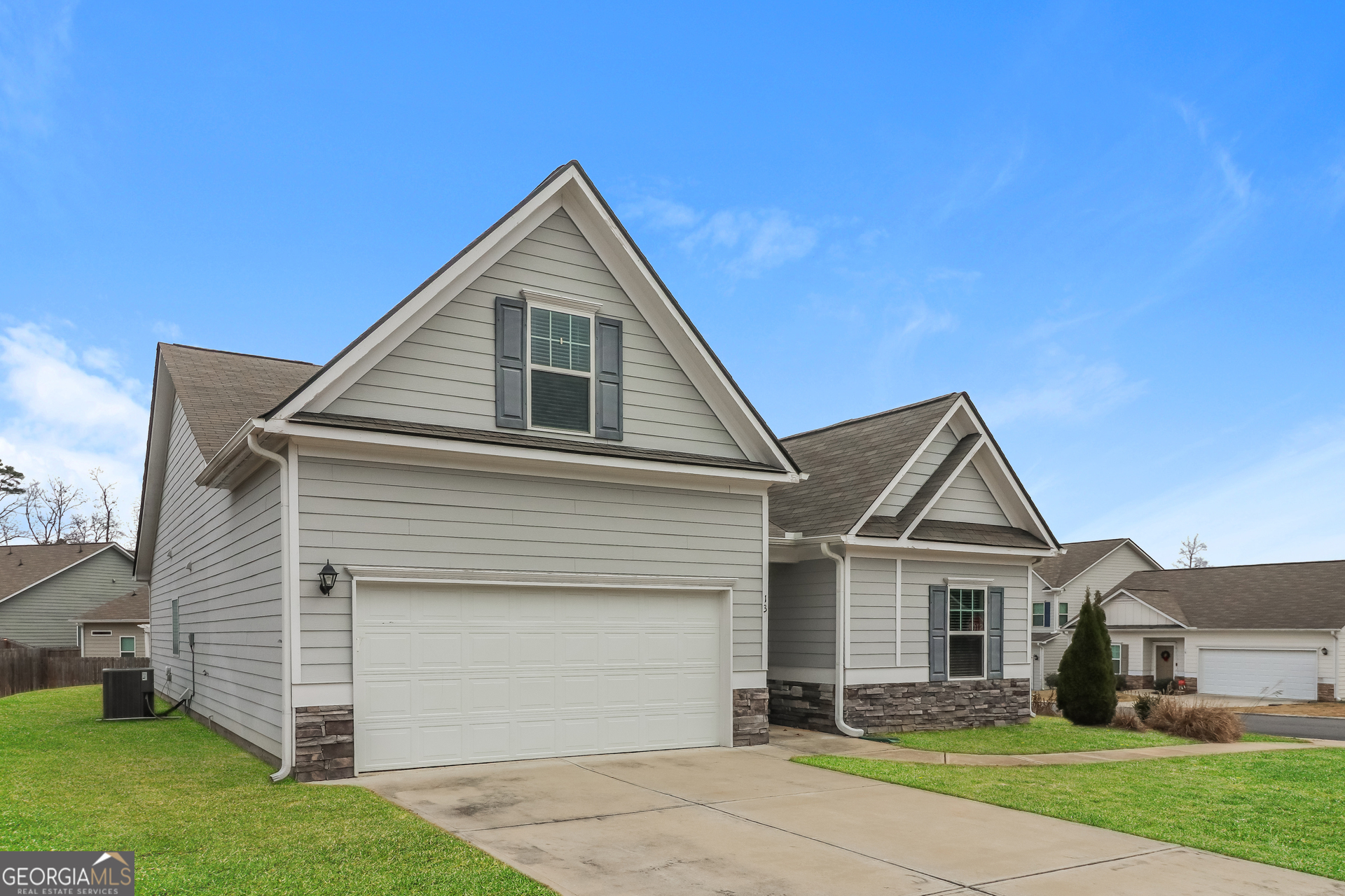 13 Applewood Drive Northeast Rome, GA 30165 - Photo 2 of 22 a front view of a house with a yard