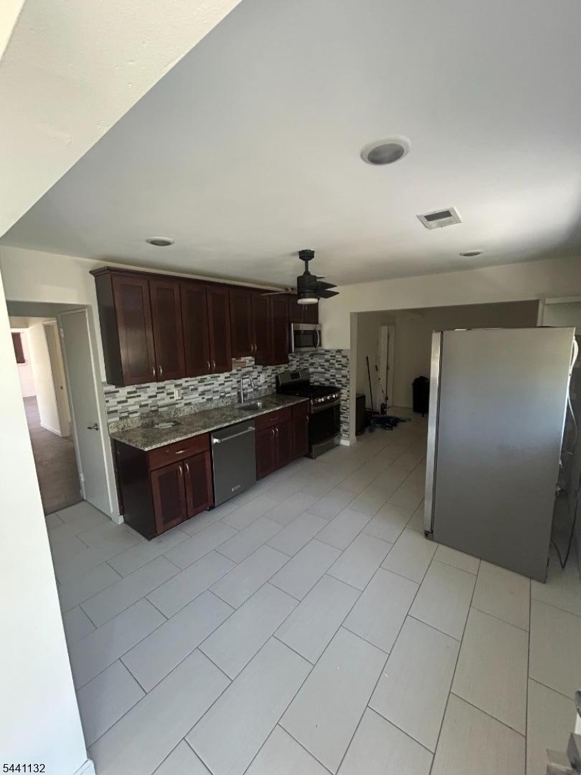 17 Raleigh Road Edison, NJ 08817 - Photo 13 of 16