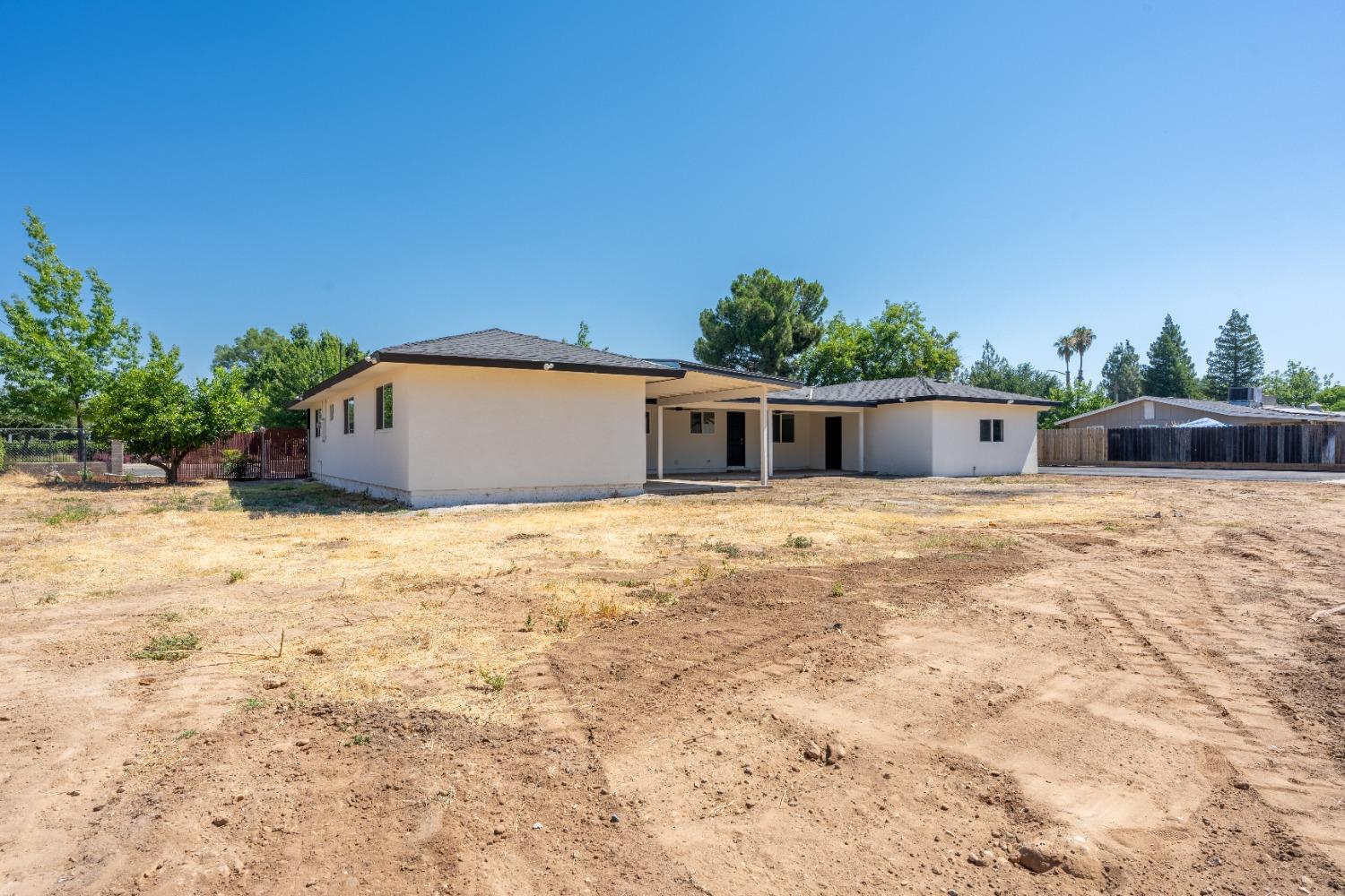 2064 Ashlan Avenue Clovis, CA 93611 - Photo 23 of 24