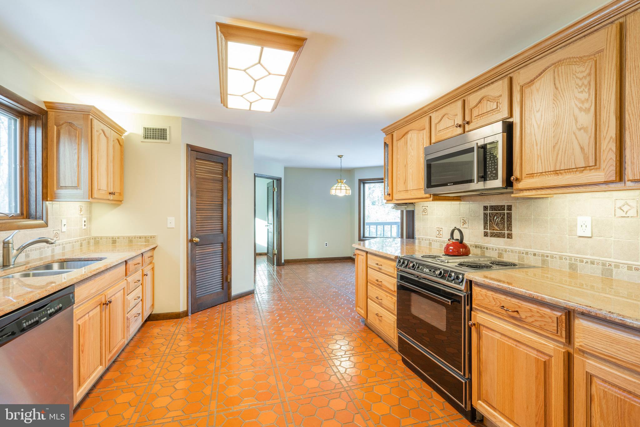 1805 Brooks Road West Chester, PA 19382 - Photo 19 of 59 Gallery Image 19