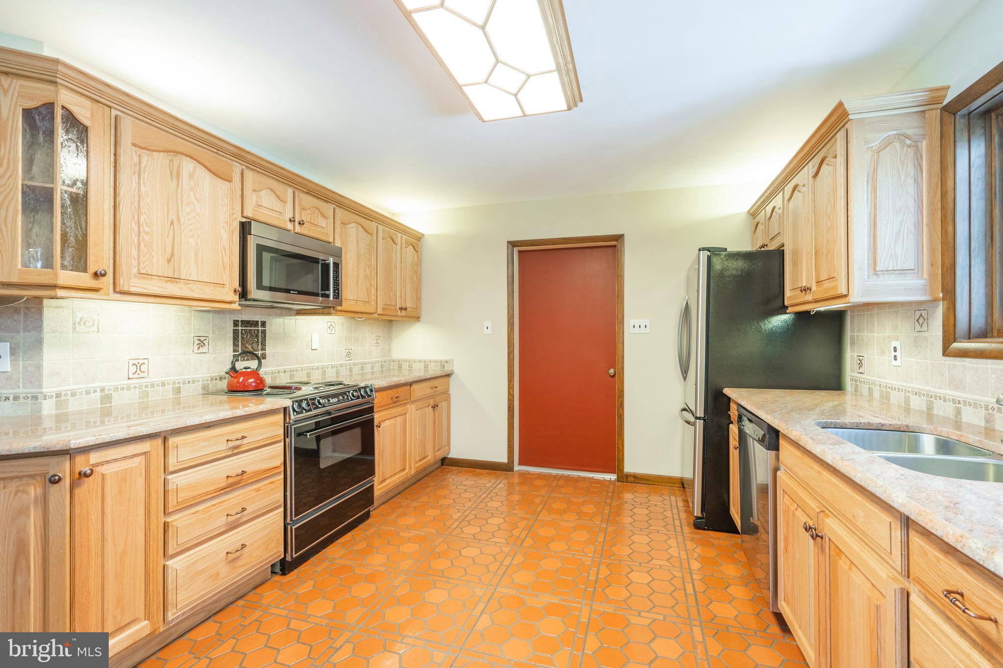 1805 Brooks Road West Chester, PA 19382 - Photo 21 of 59 Gallery Image 21