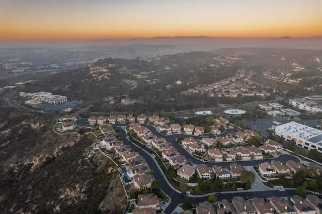 $2,698,000 | 3596 Torrey View Court, San Diego, CA 92130