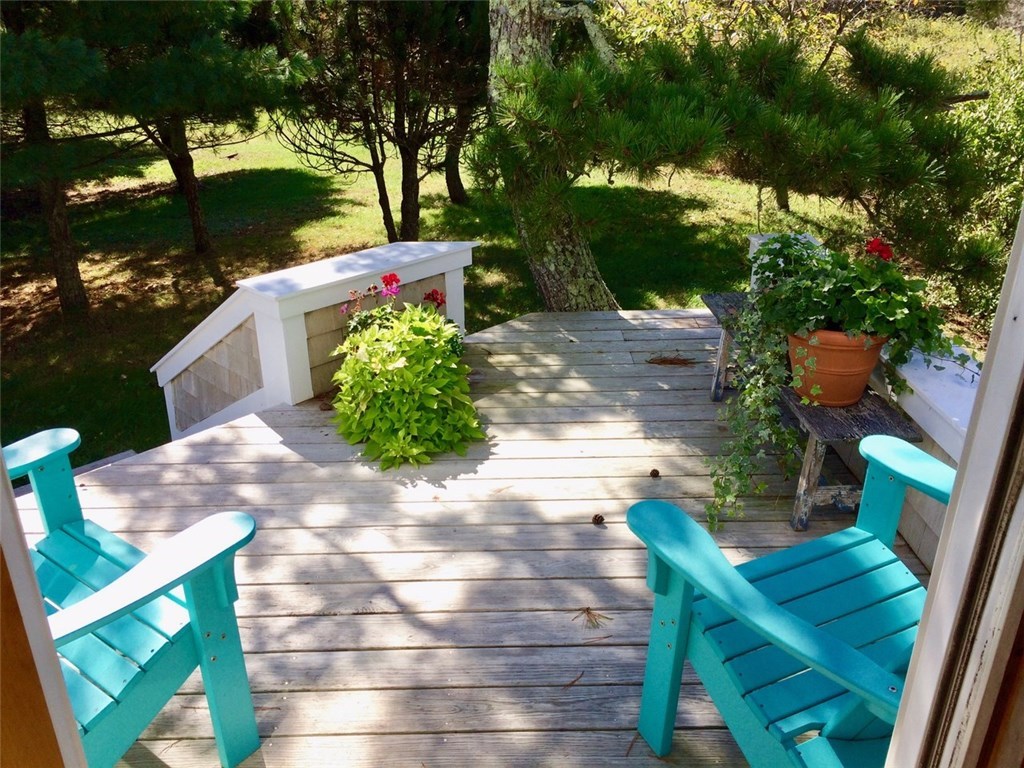 986 Cooneymus Road Block Island, RI 02807 - Photo 4 of 15