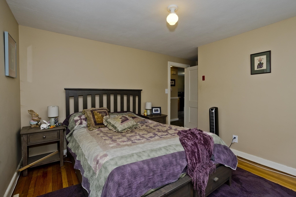 140 Winton Street Springfield, MA 01118 - Photo 17 of 34 Gallery Image 17