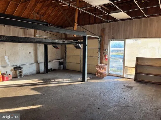 a view of parking area