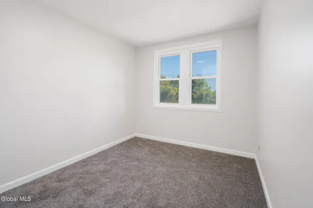 $279,999 | 4670 Western Turnpike, Guilderland, NY 12009