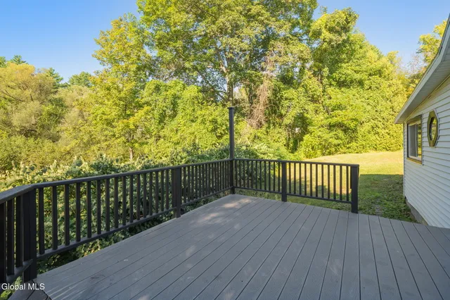 $279,999 | 4670 Western Turnpike, Guilderland, NY 12009