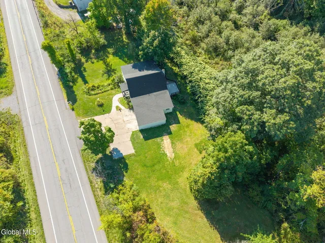 $279,999 | 4670 Western Turnpike, Guilderland, NY 12009