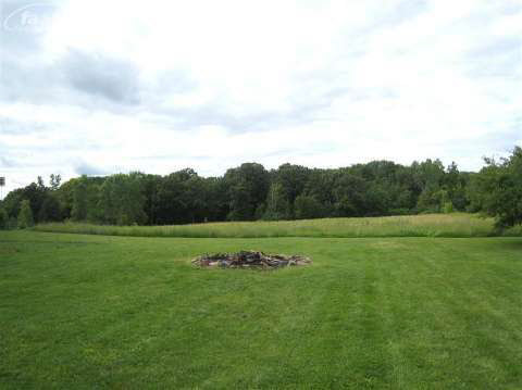 8321 Burpee Road Grand Blanc, MI 48439 - Photo 29 of 39 20365890-28.JPG
