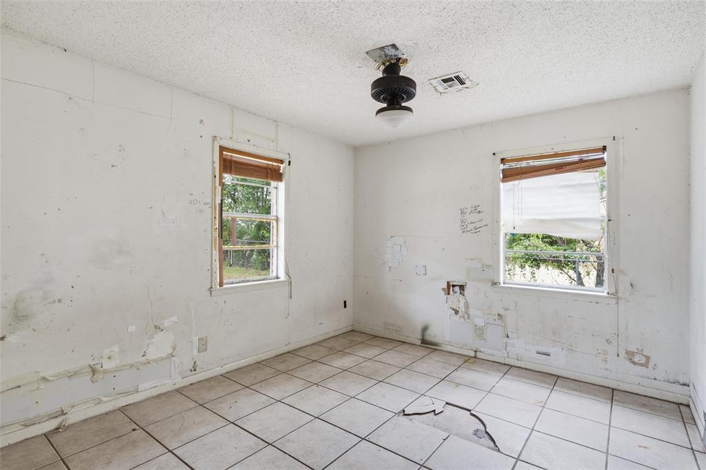 356 Farney Road Golinda, TX 76655 - Photo 8 of 15