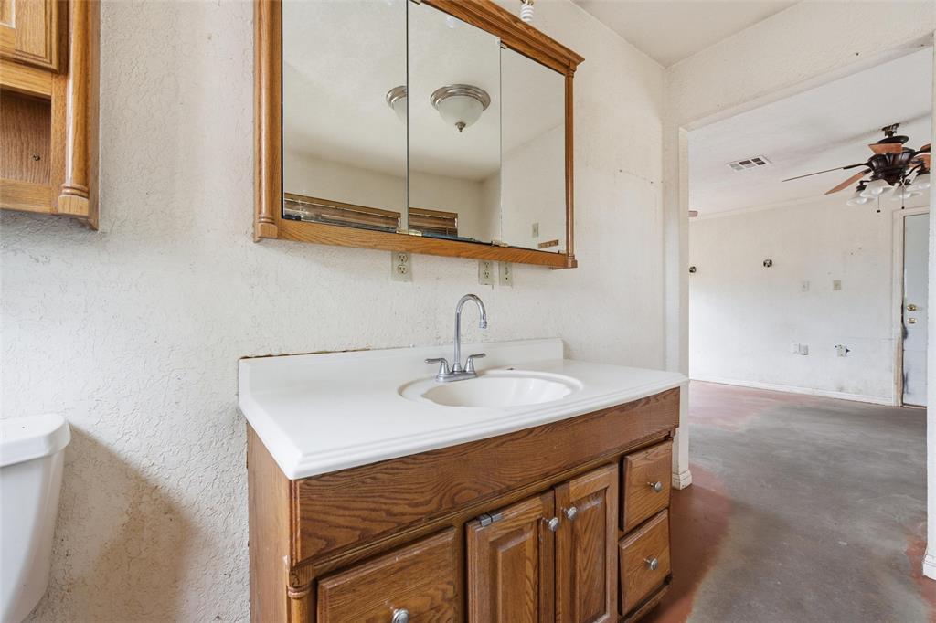 356 Farney Road Golinda, TX 76655 - Photo 9 of 15