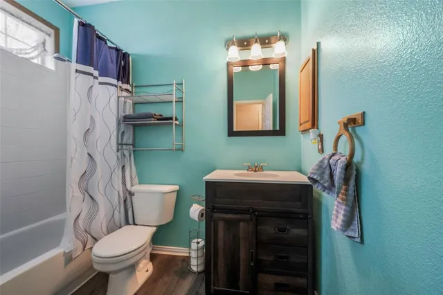 $499,999 | 7305 Meadowwood Drive, Rowlett, TX 75089